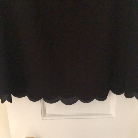 Black dress - Picture 2 of 3